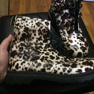 Rainy boots leopard print